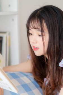 老板叫女助理进办公室